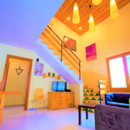 V&v Lloret: Beachside With Private Pool Holiday home